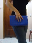 Bolsa envelope cor azul.