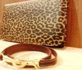 Kit bolsa envelope + cinto fino chocolate prespontado.